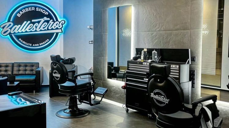 Ballesteros barber — barbería en Jerez de la Frontera
