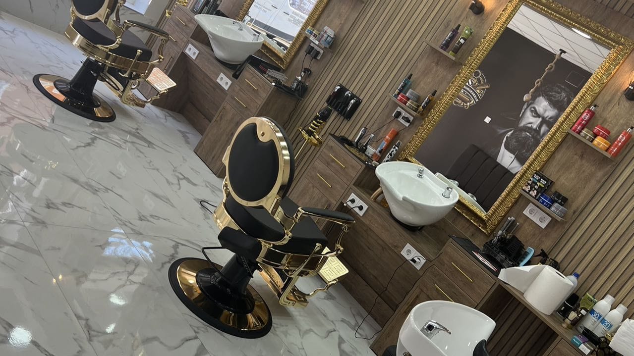 BARBERSHOP LA FAMA FUENLABRADA — barbería en Fuenlabrada