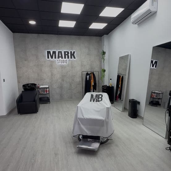 Mark B-Barber — barbería en Albatera