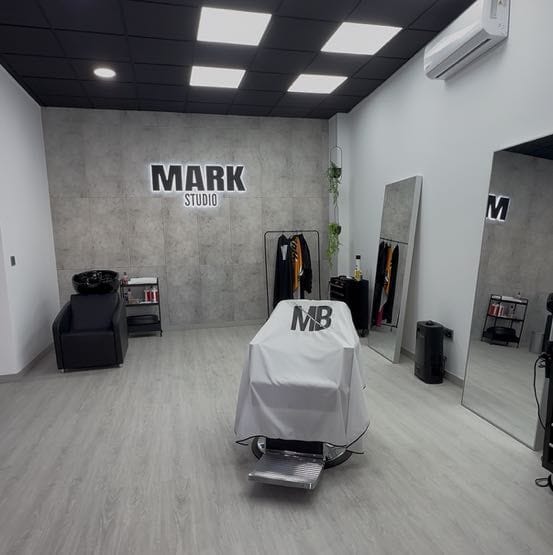 Mark B-Barber — barbería en Albatera
