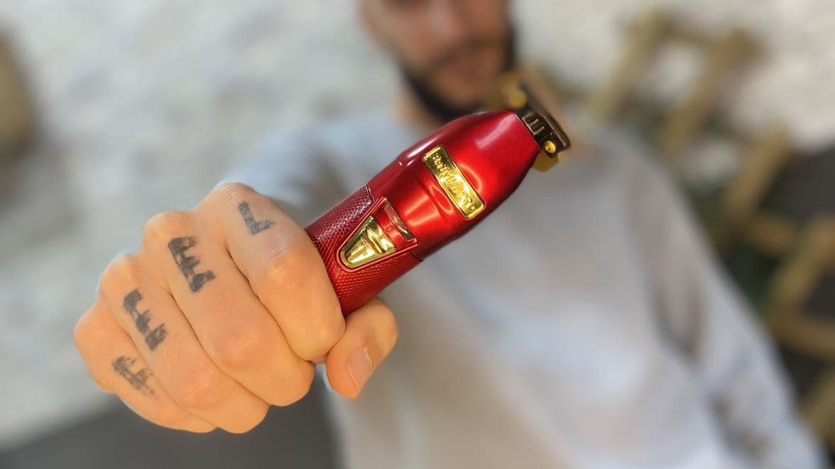 El Jardín Del Barbero — barbería en Tomares