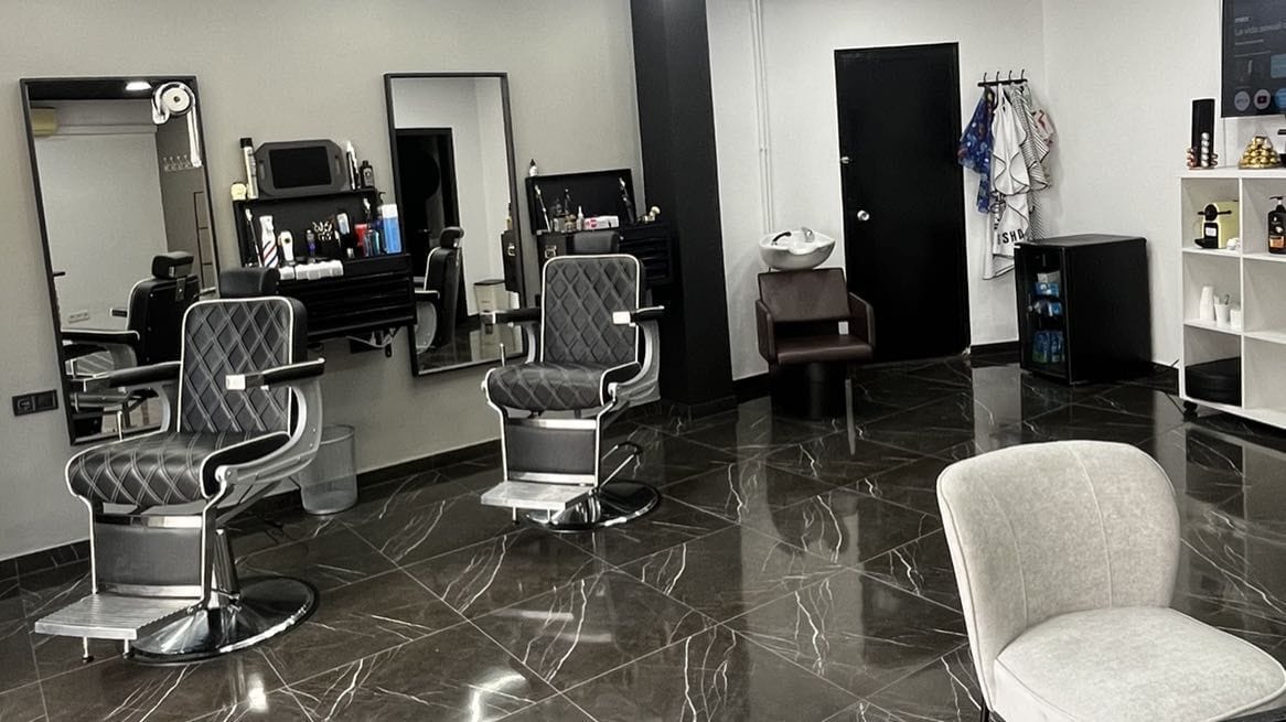 Barber Korner Studio — barbería en Cubelles