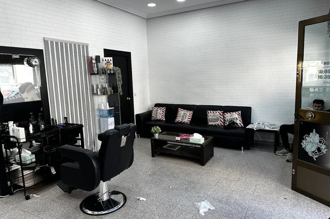 Peluquería Yassin — barbería en Azuqueca de Henares