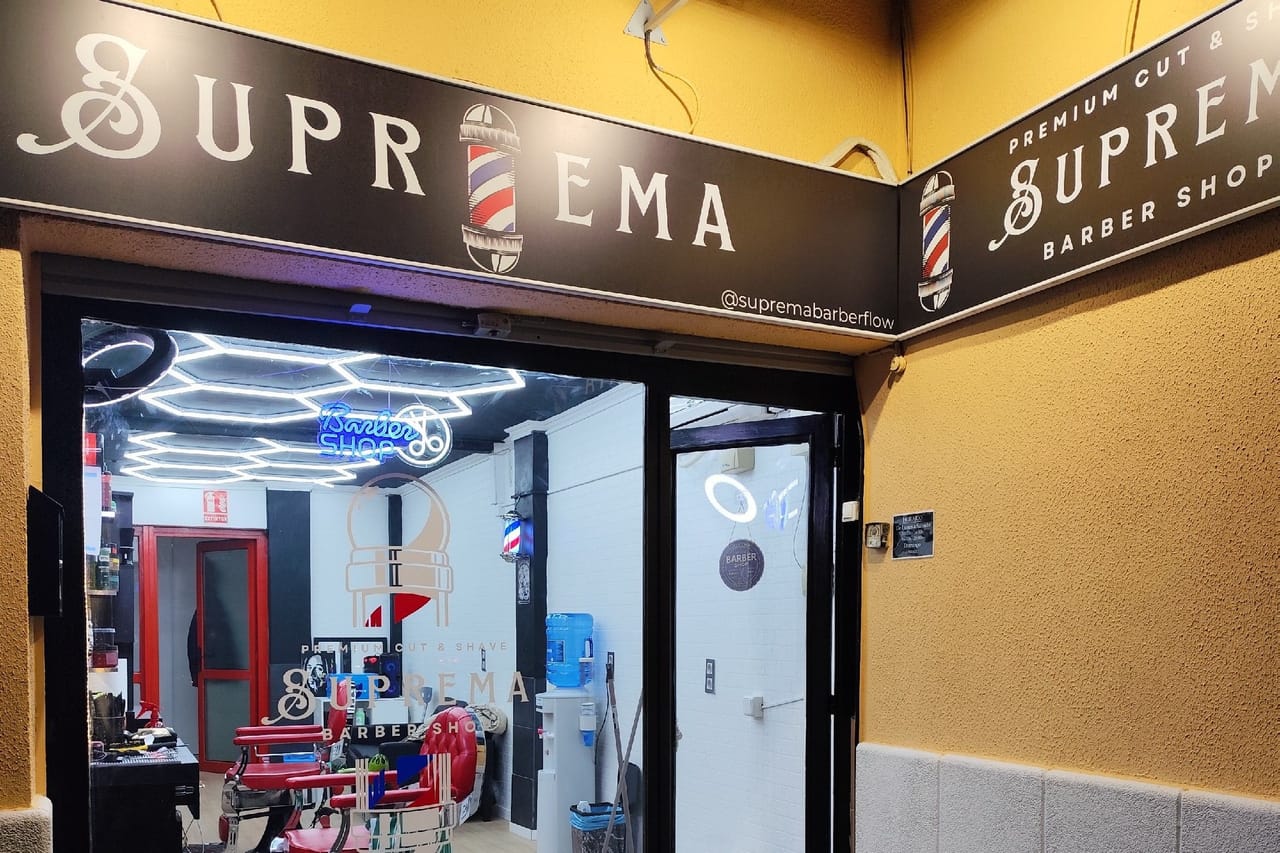 Suprema barber shop — barbería en Castelldefels