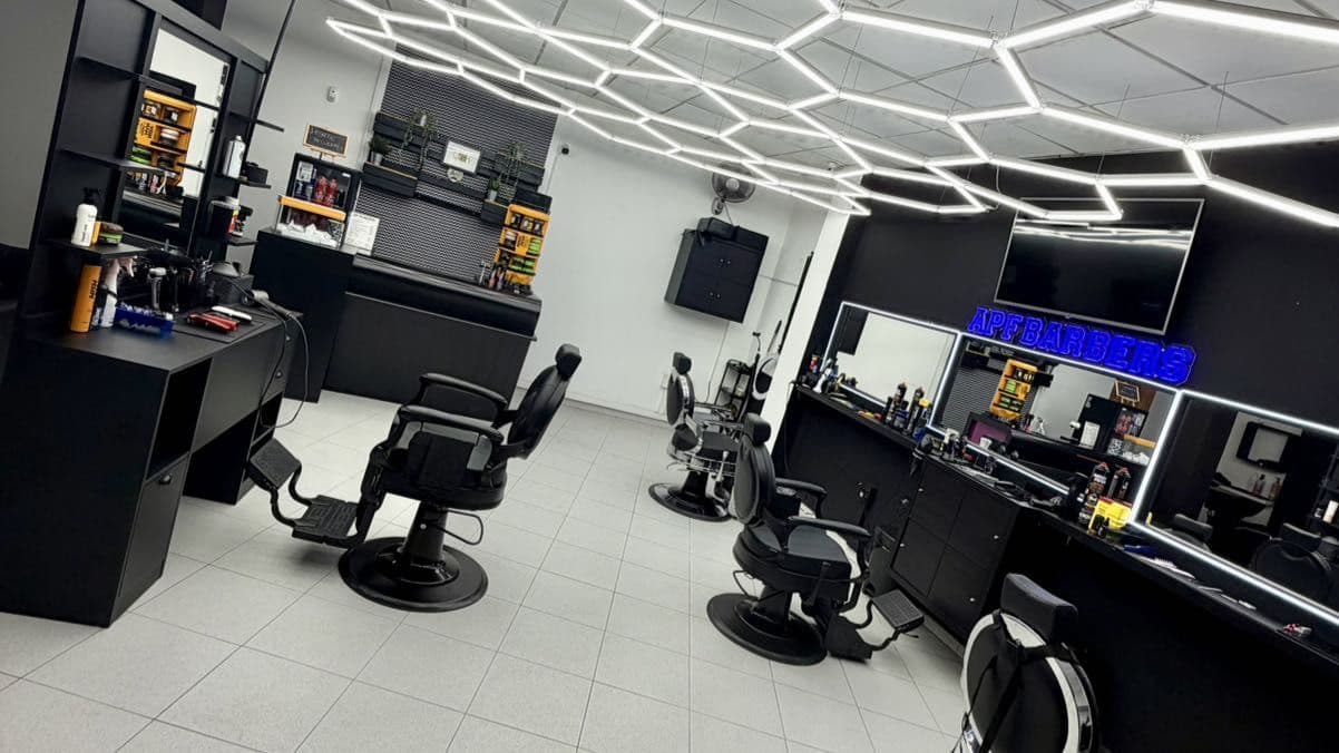 APF Peluqueros — barbería en Telde