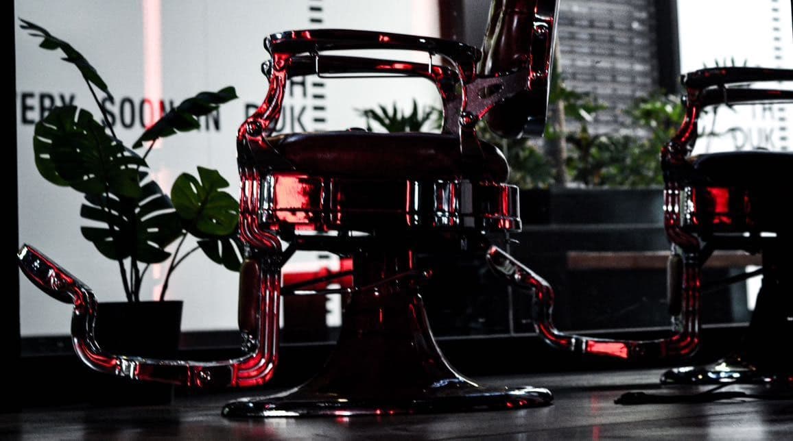 ESSENCE — barbería en Adeje