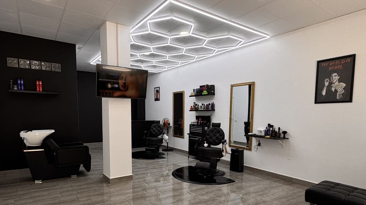 GONZÁLEZ BARBER STUDIO — barbería en San Fernando