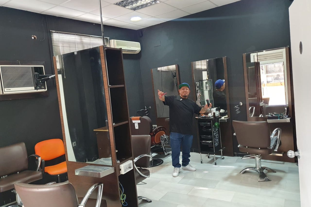 CHARLY BARBER — barbería en Sevilla