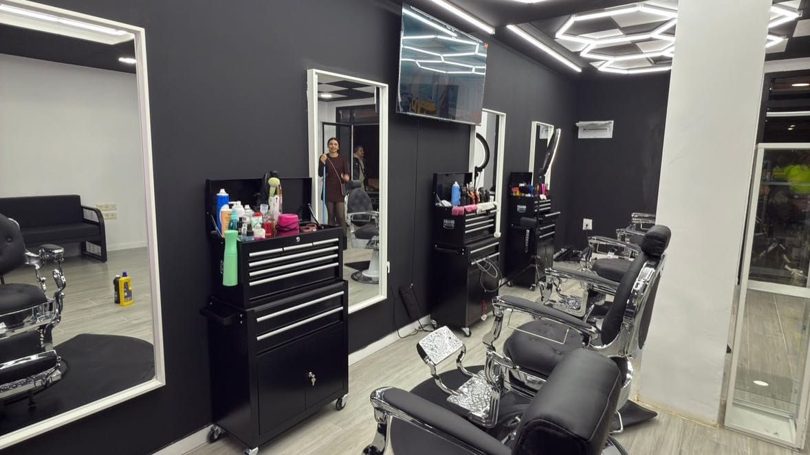 Flawless Barber studio — barbería en Valencia