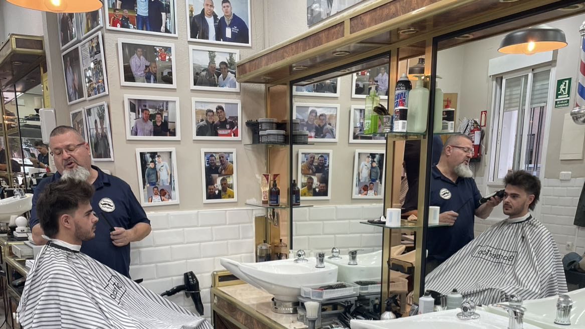 Barbería Cartagena 90 — barbería en Madrid España