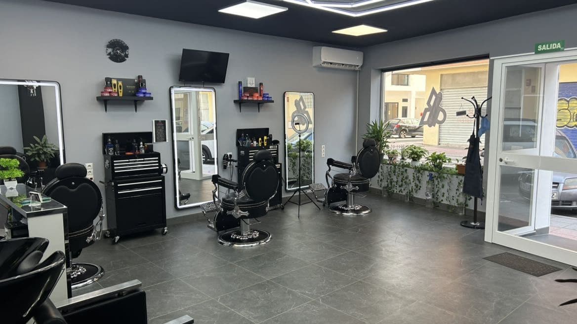 Pérez Barber — barbería en Estepona