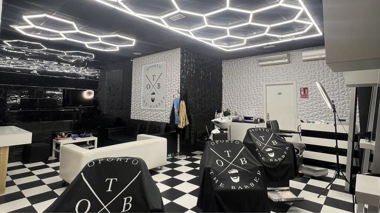 Oporto Hair Studio — barbería en Coslada