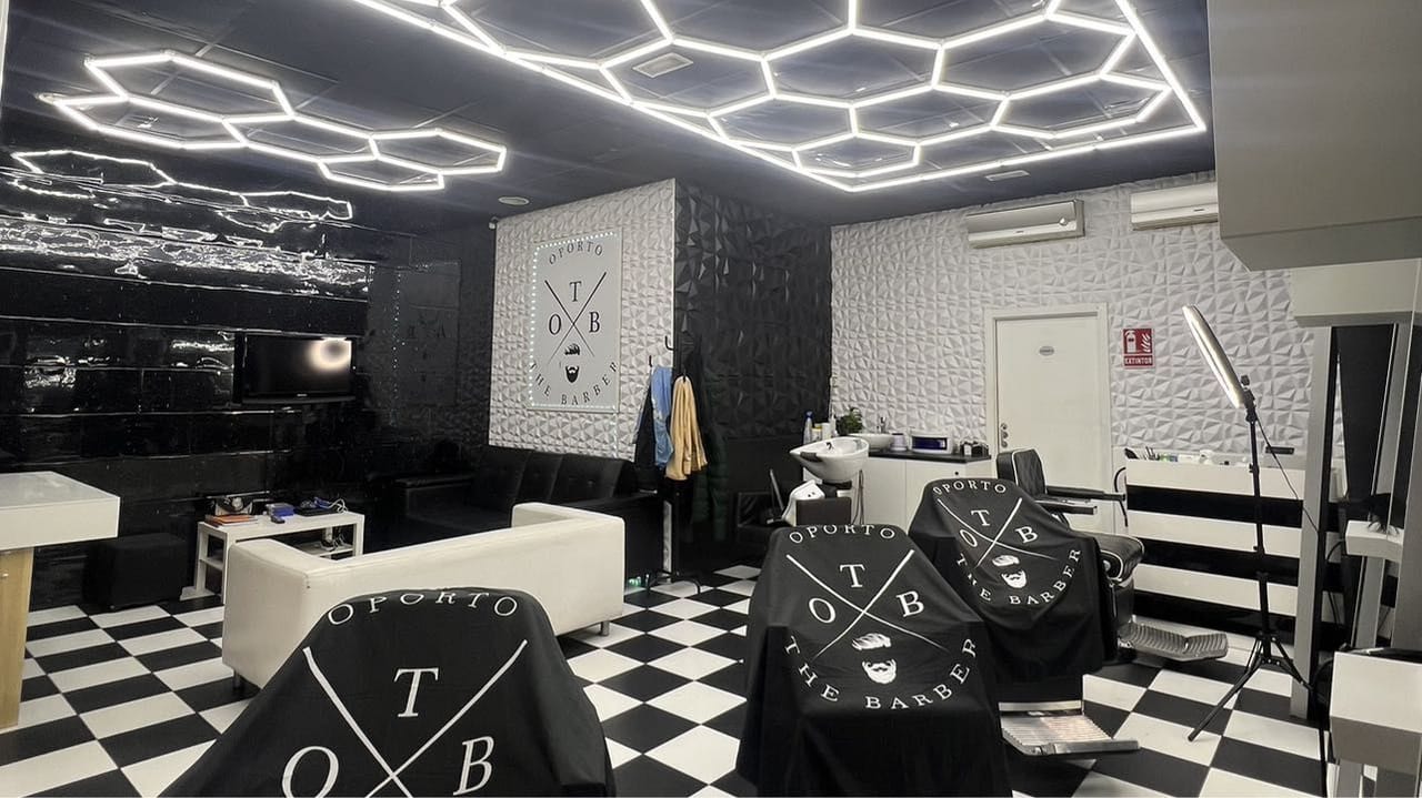 Oporto Hair Studio — barbería en Coslada