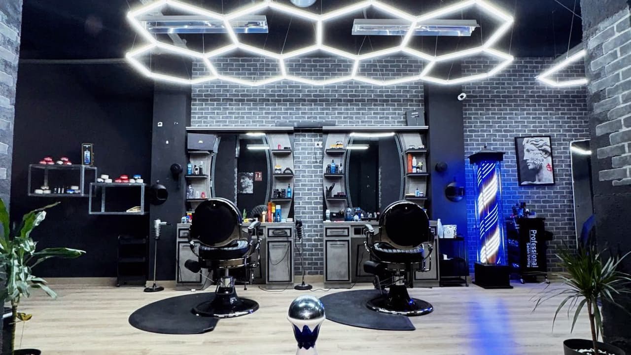 BARBAS VIP || BARBERSHOP — barbería en Orihuela