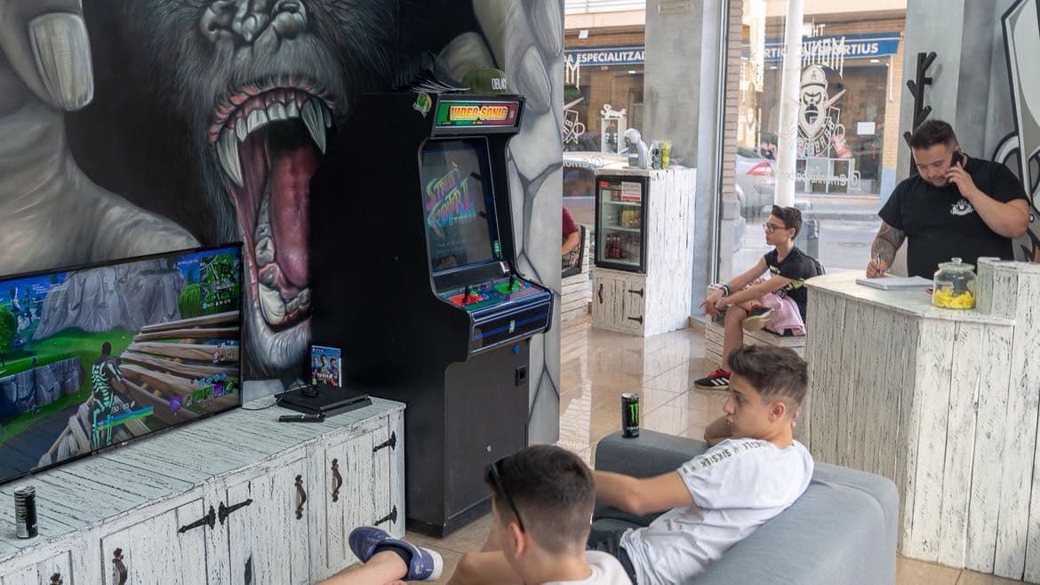 The Monkey Barbershop Llíria — barbería en Llíria