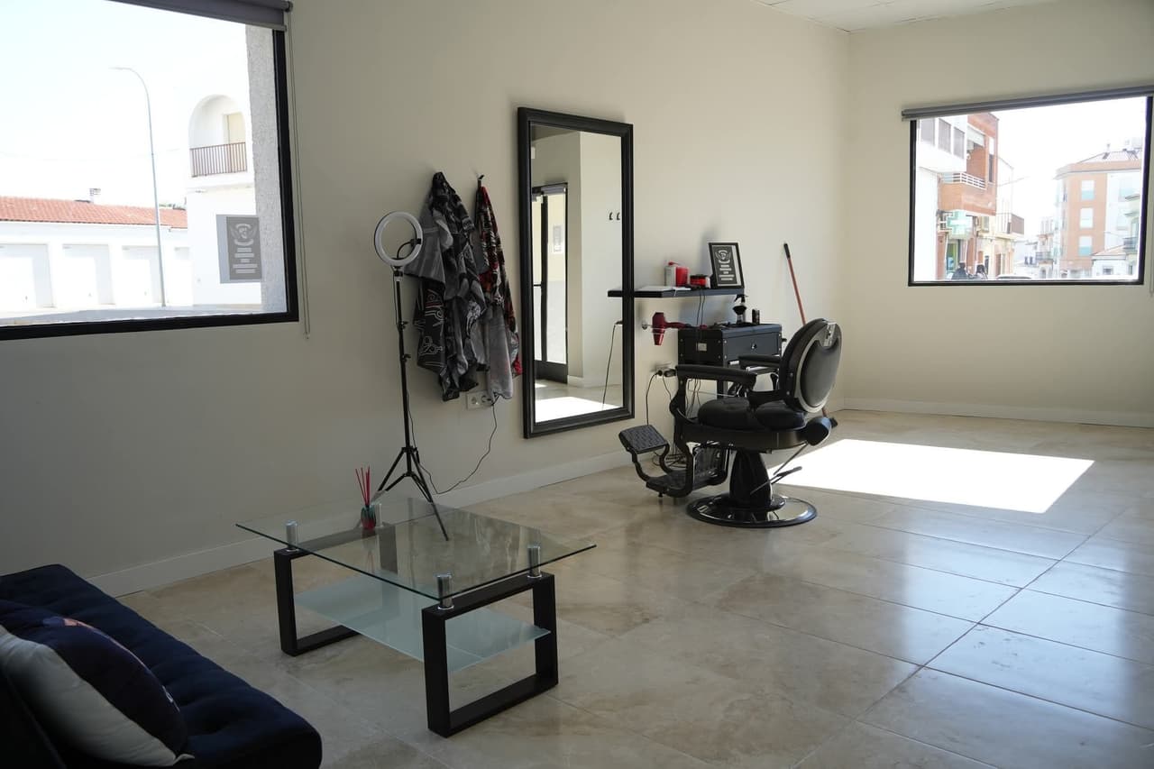 Jv_barb3r — barbería en Villanueva de la Serena