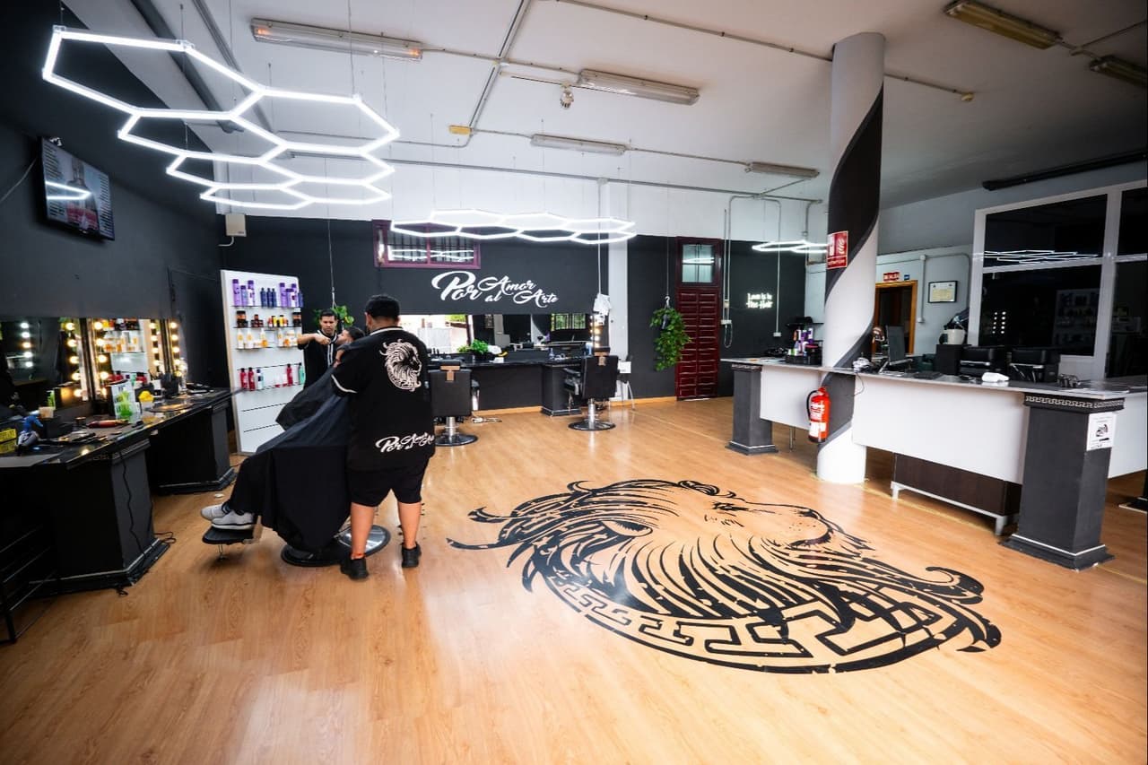 Por Amor al Arte (El Ortigal) — barbería en San Cristóbal de La Laguna