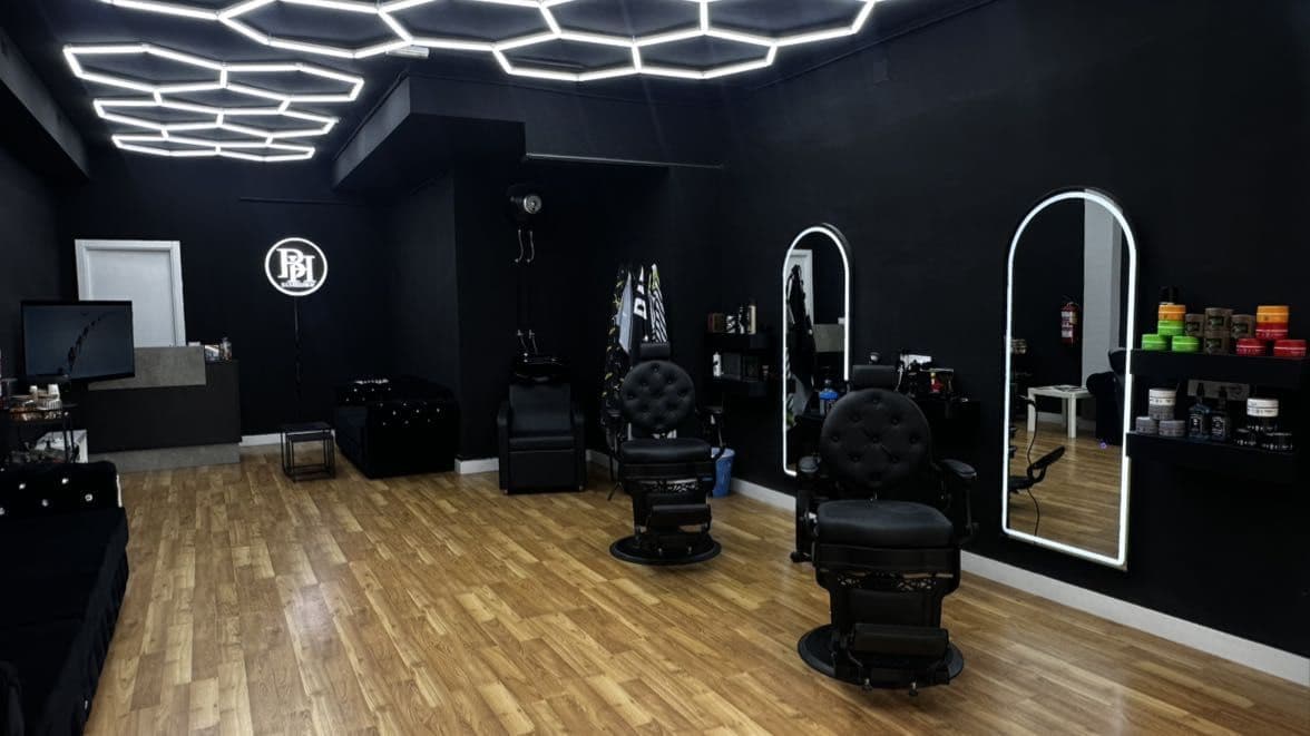 B&H BARBERSHOP — barbería en Mollet del Vallès
