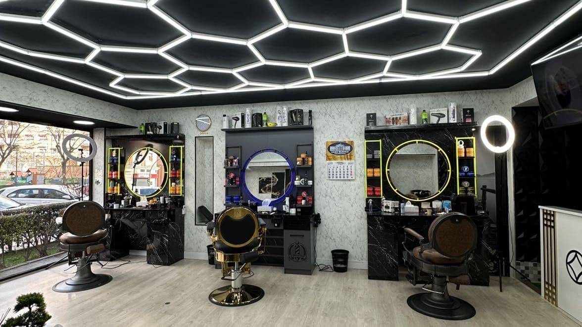 BM 6_21 — barbería en Guadalajara