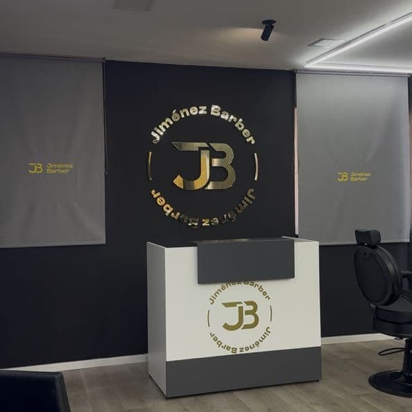 Jimenez barber — barbería en Granada