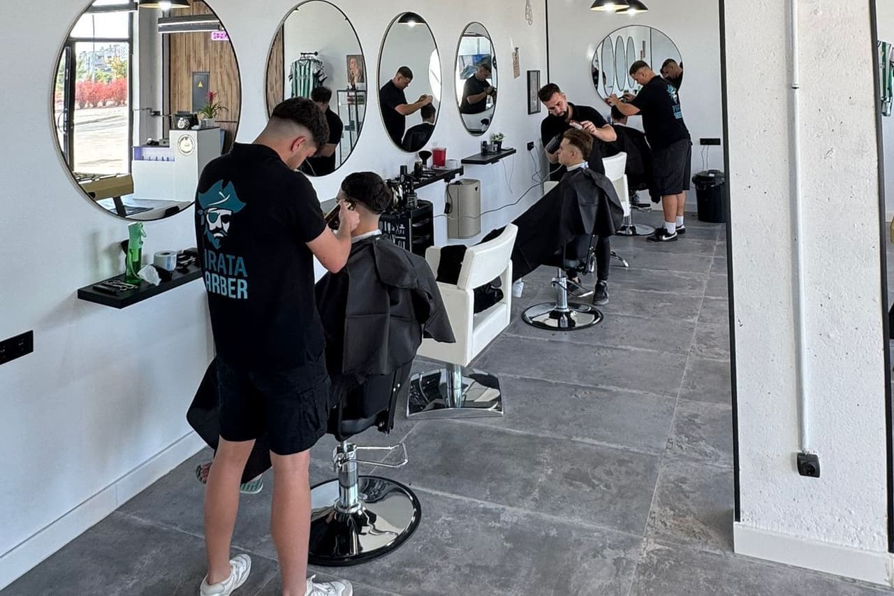PIRATA BARBER — barbería en Córdoba
