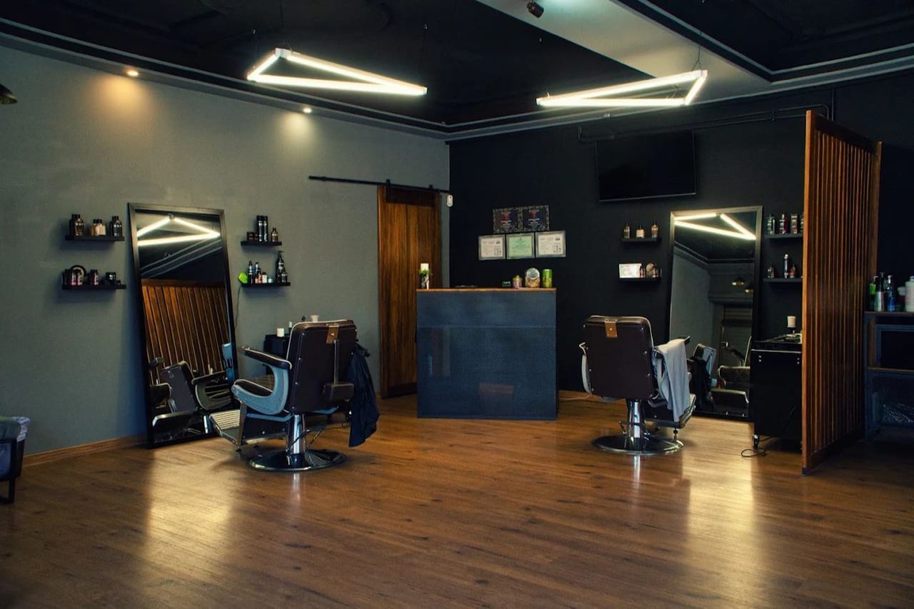 BD Barbers — barbería en Mora