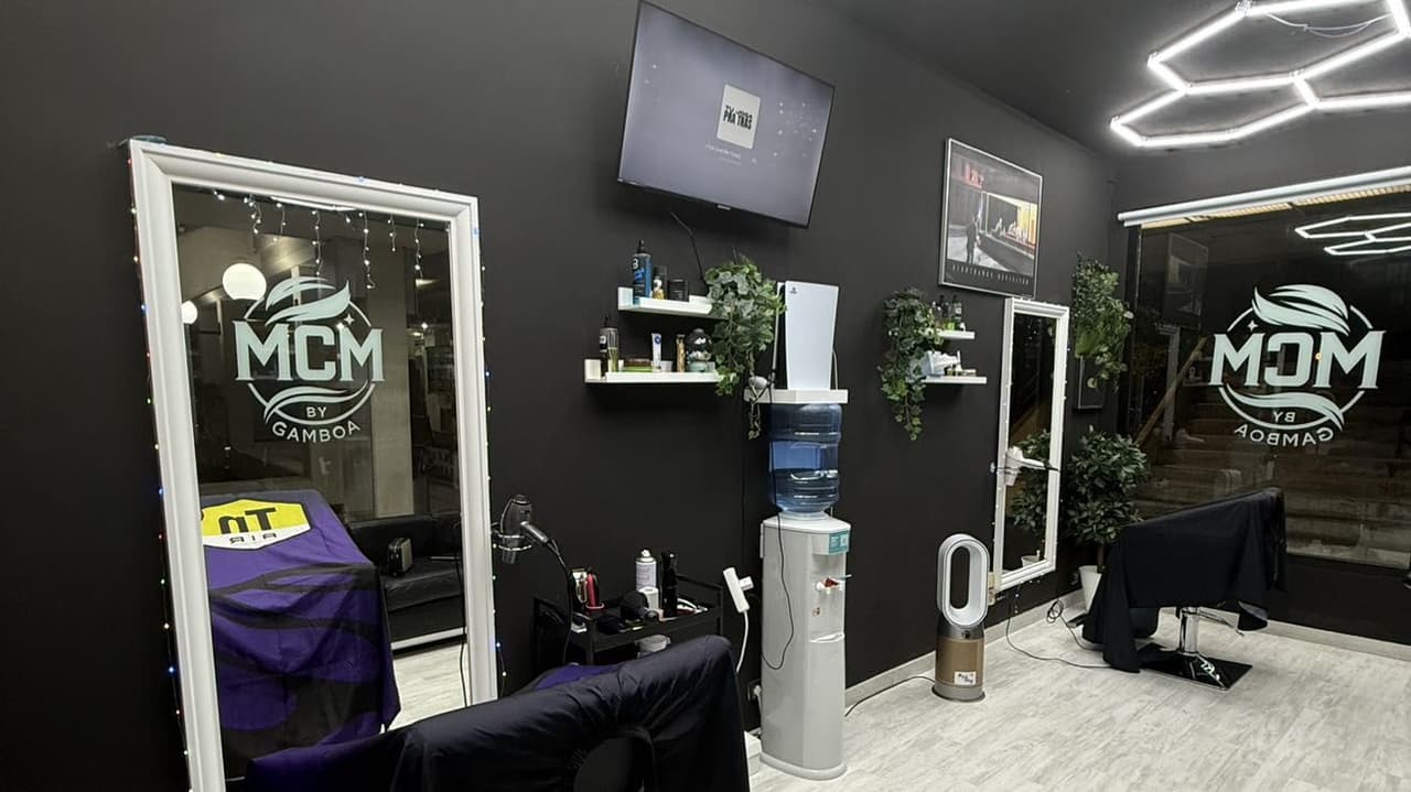 MCM BARBER SHOP — barbería en Coslada