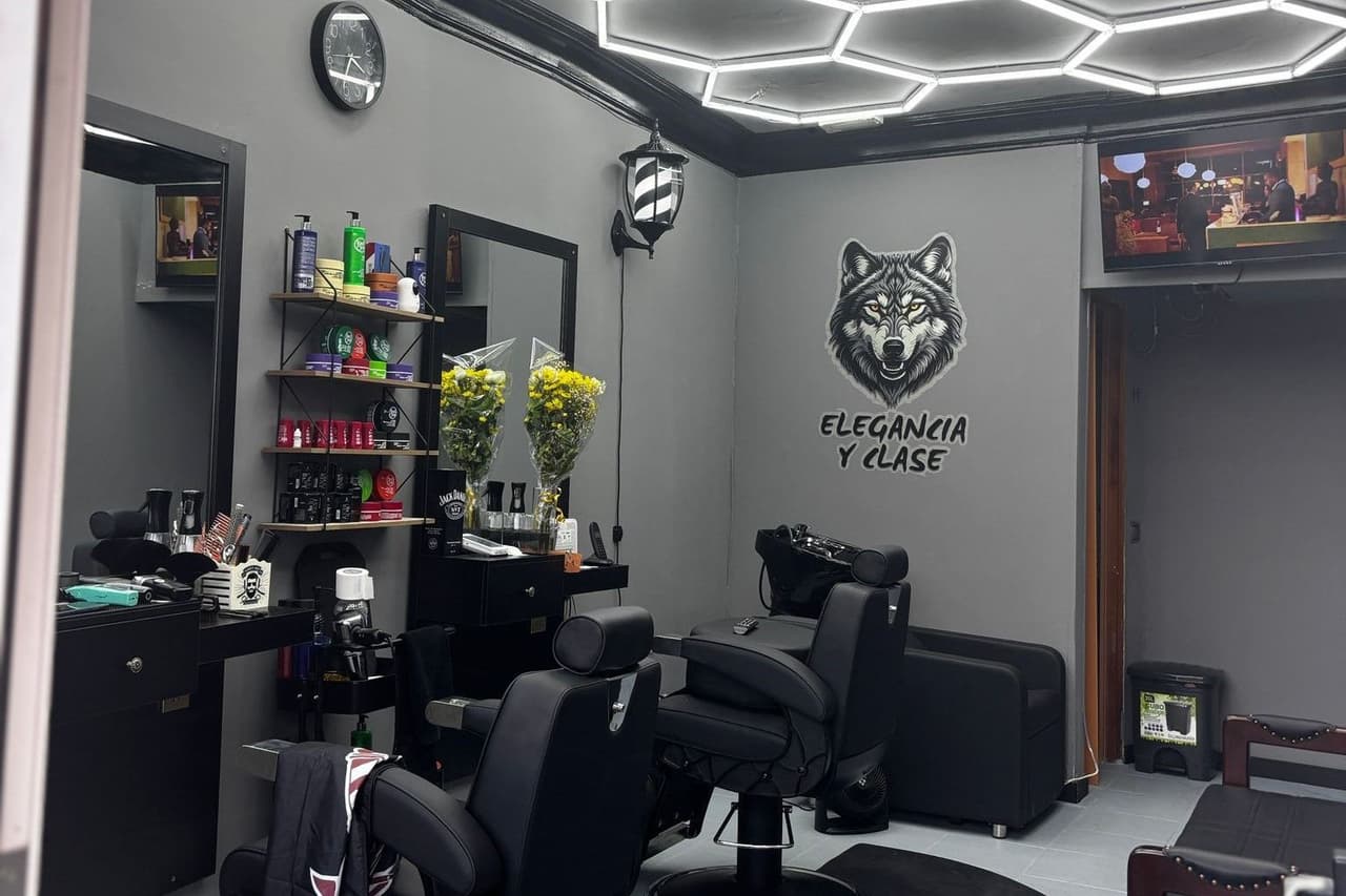 LOBOS STUDIO BARBERSHOP — barbería en Guadarrama