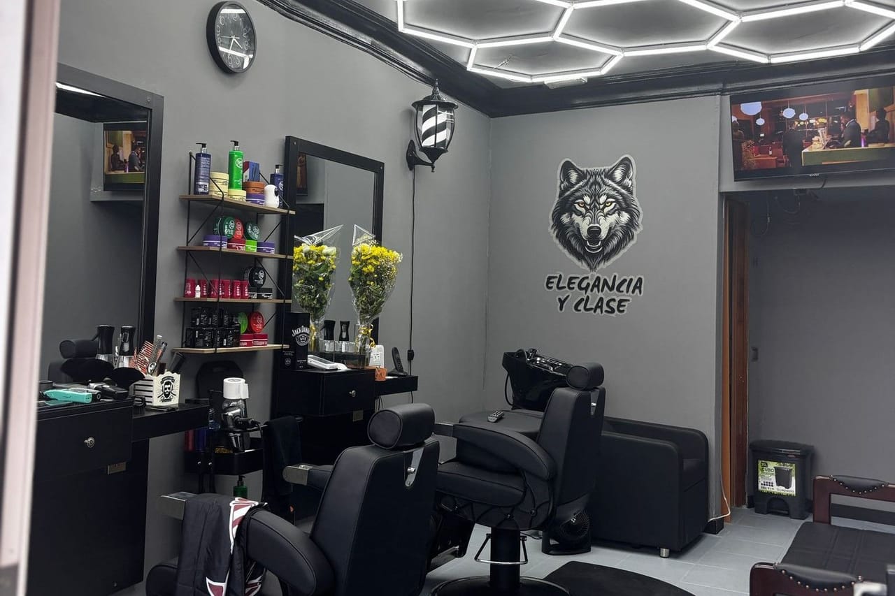 LOBOS STUDIO BARBERSHOP — barbería en Guadarrama