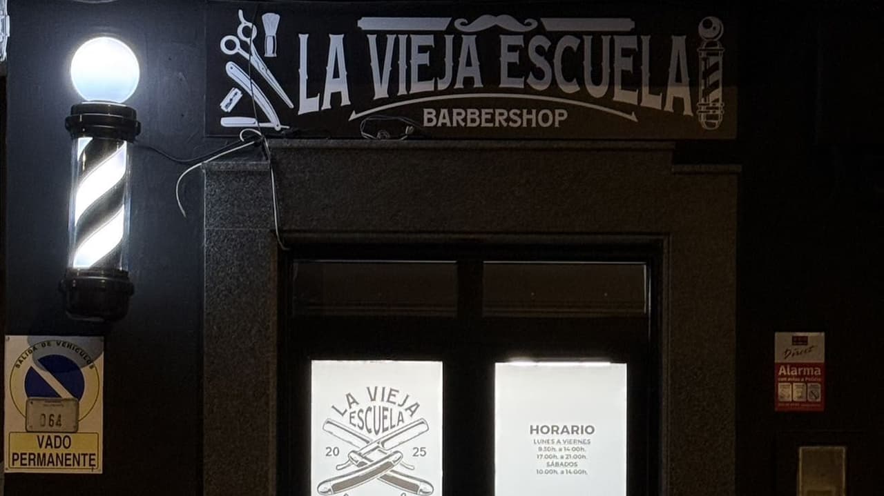 La Vieja Escuela — barbería en Calamonte