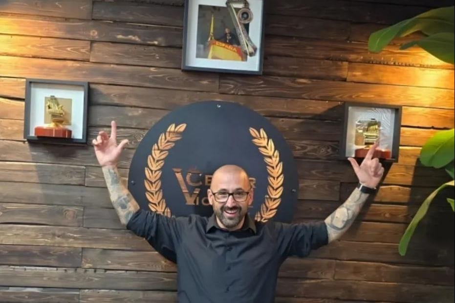 César Vicente Peluqueros — barbería en Mislata