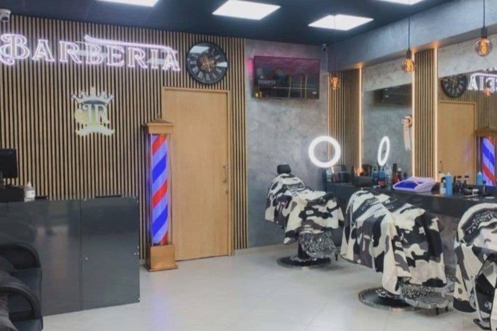 BARBERIA JR — barbería en Madrid 28041