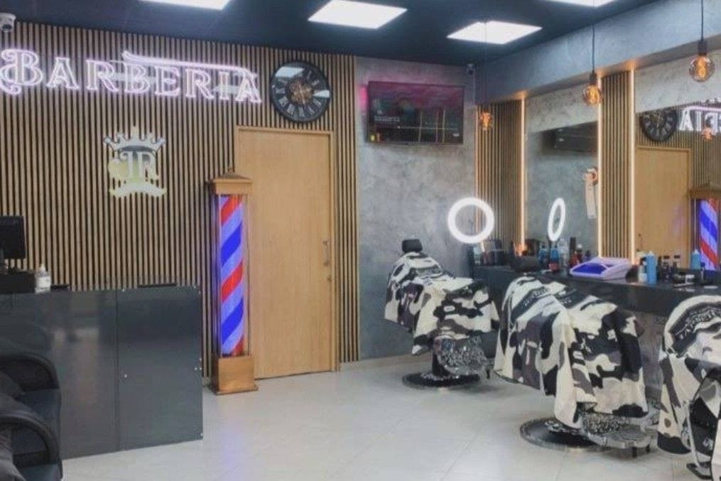 BARBERIA JR — barbería en Madrid 28041