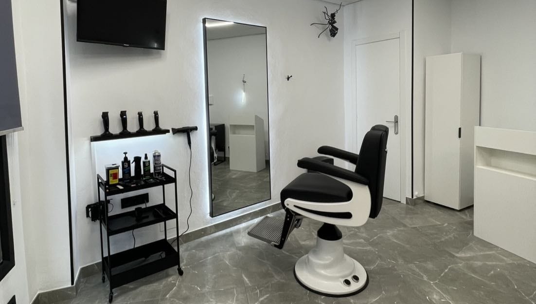 JOANTT — barbería en Martos