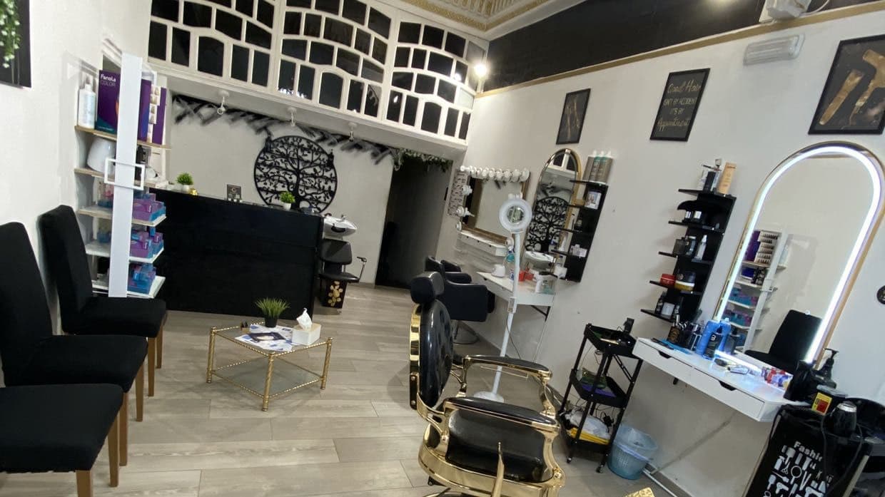 Style Street barber — barbería en Requena