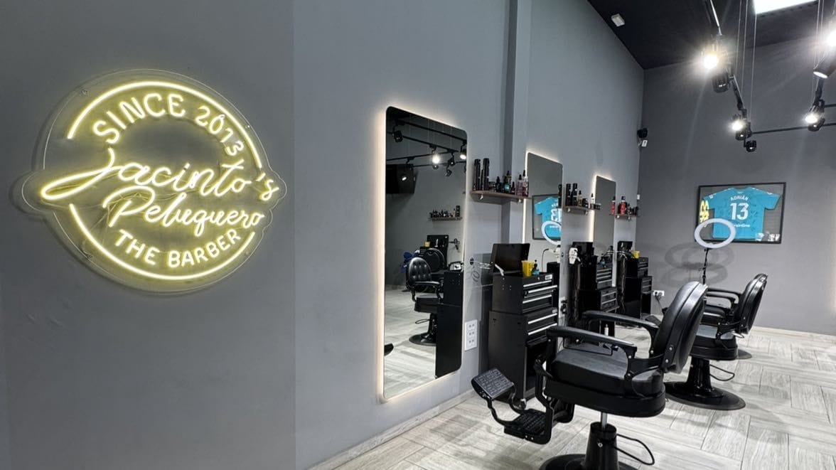 Jacinto’s Peluquero Tomares — barbería en Tomares