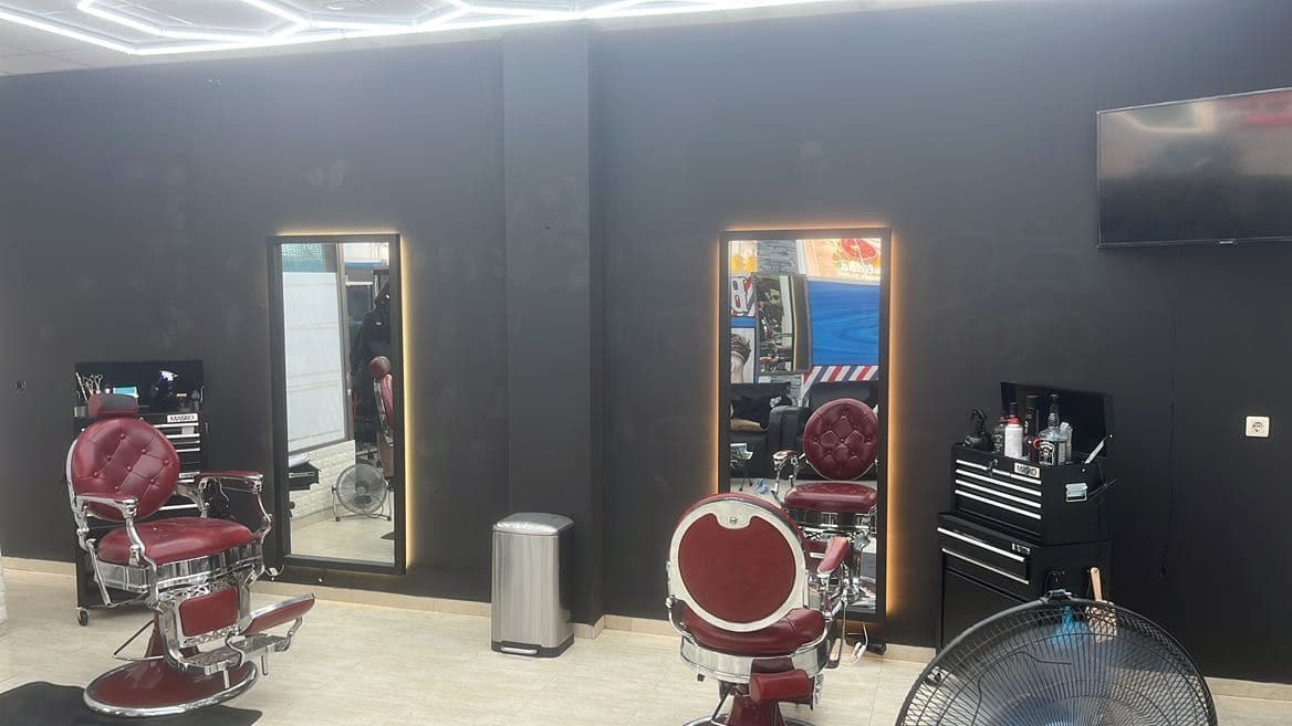 Barbería Habib — barbería en Cuéllar