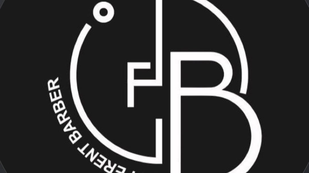 Different Barber — barbería en Málaga