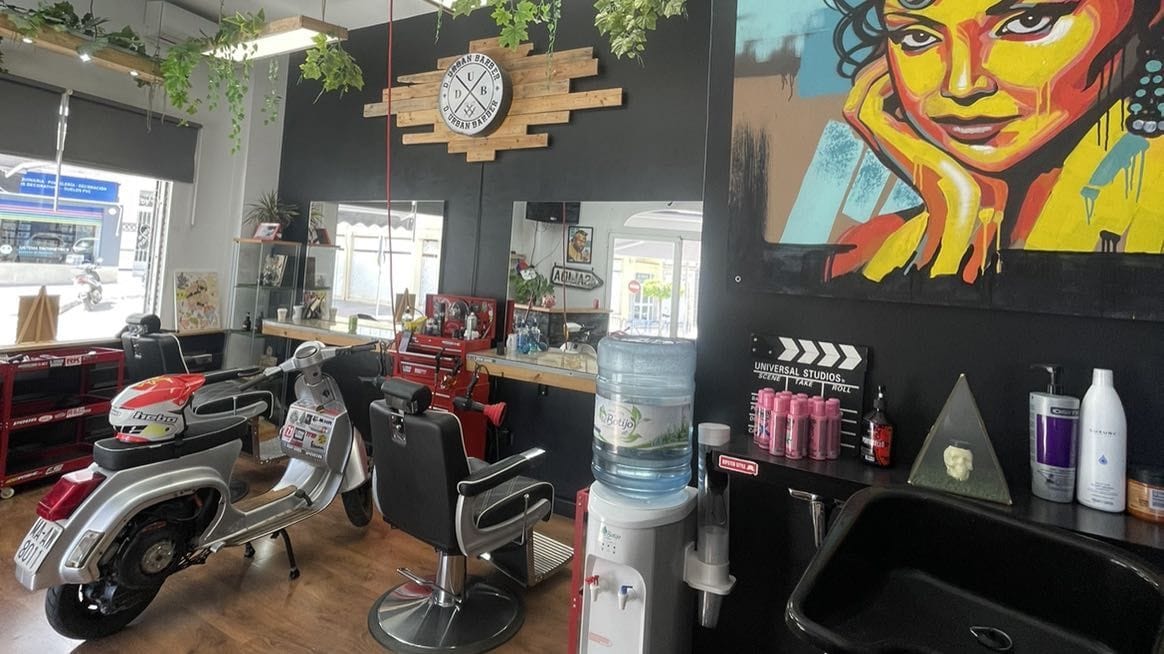 D.URBAN BARBER — barbería en Nerja
