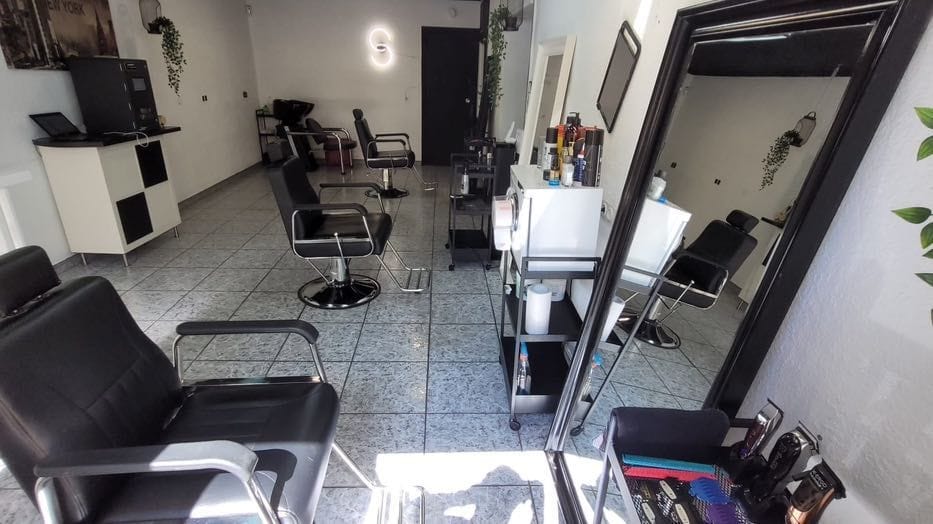 Santa Cruz Salón (Castellbisbal) — barbería en Castellbisbal