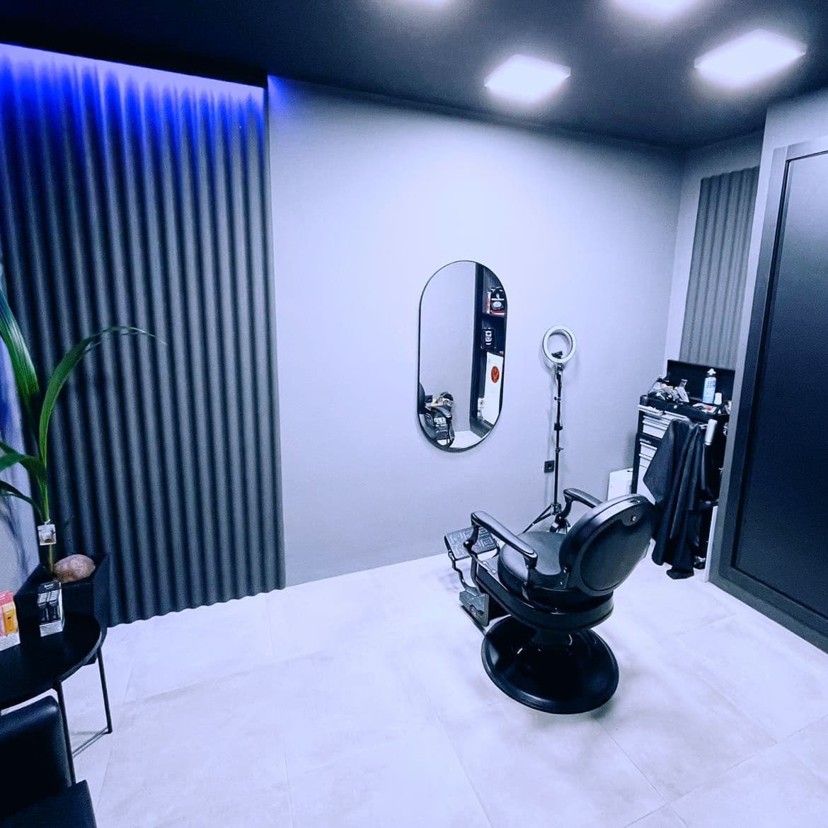 A&M PELUQUEROS BARBERSHOP — barbería en Barbate