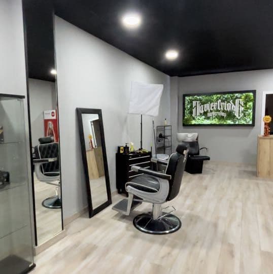 Javier Criado Barber Shop — barbería en Coria