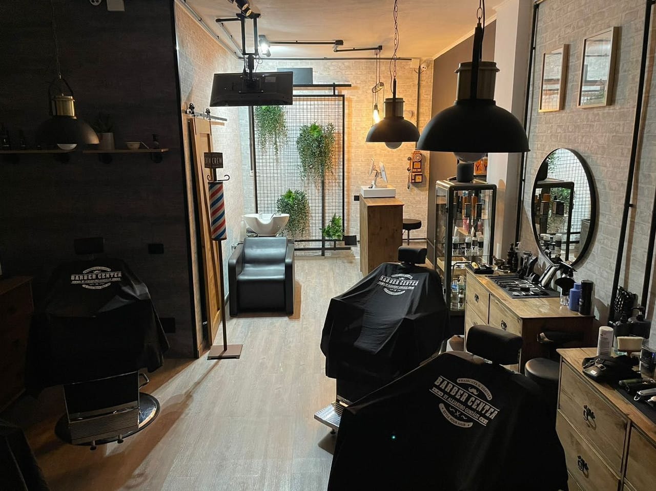 BARBER CENTER — barbería en Adeje