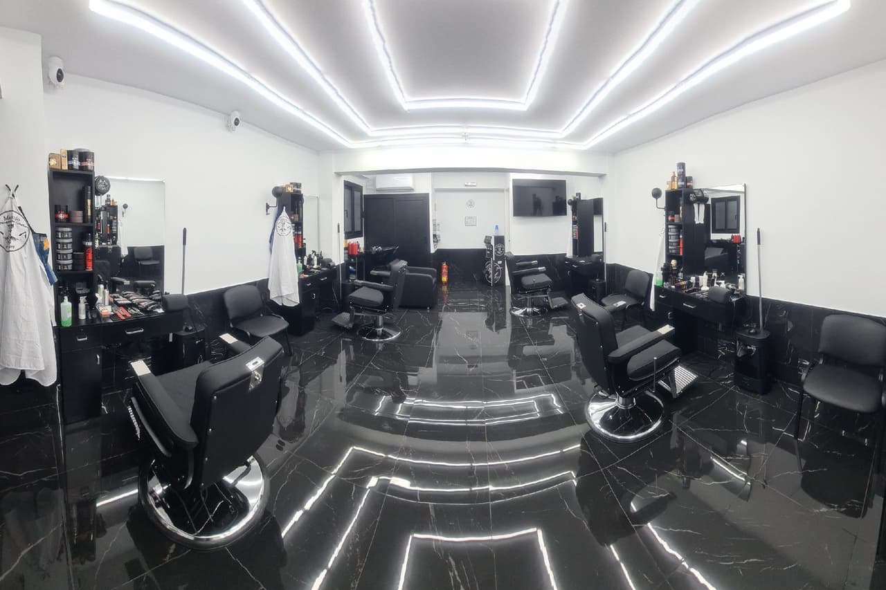 Manolo — barbería en Marbella