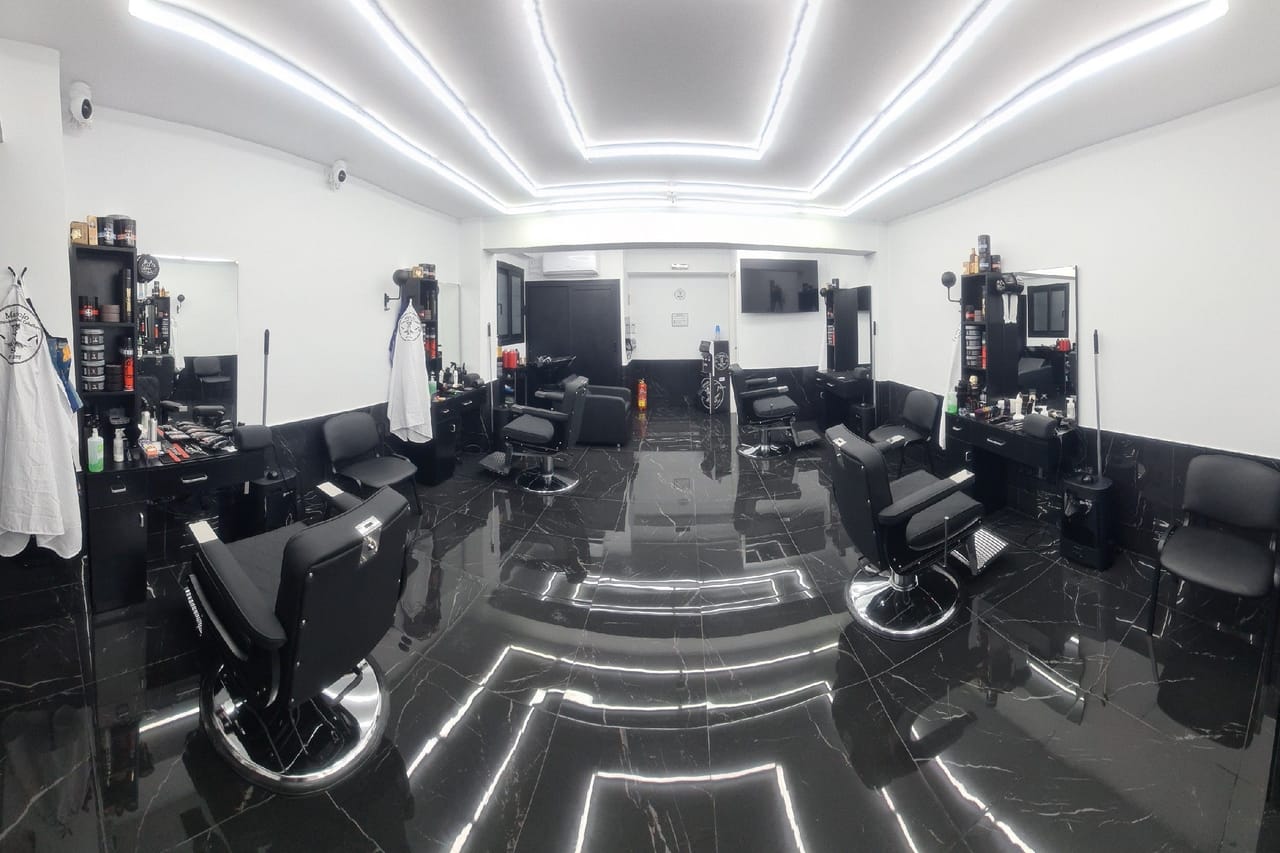 Manolo — barbería en Marbella