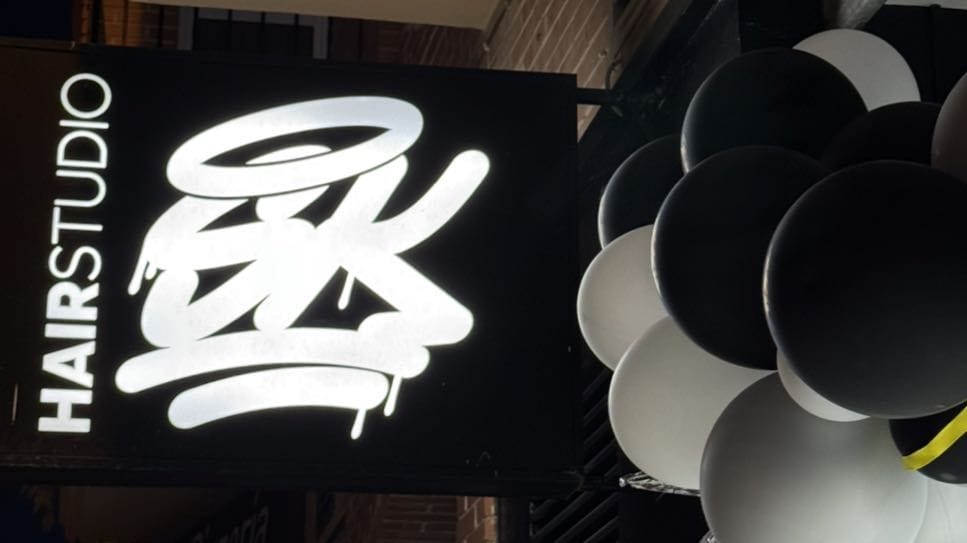 SK HAIR STUDIO — barbería en Massamagrell