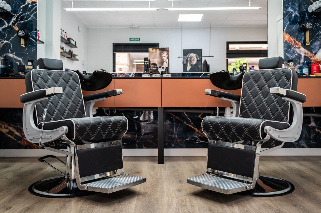 Barbería Colomina — barbería en Elche