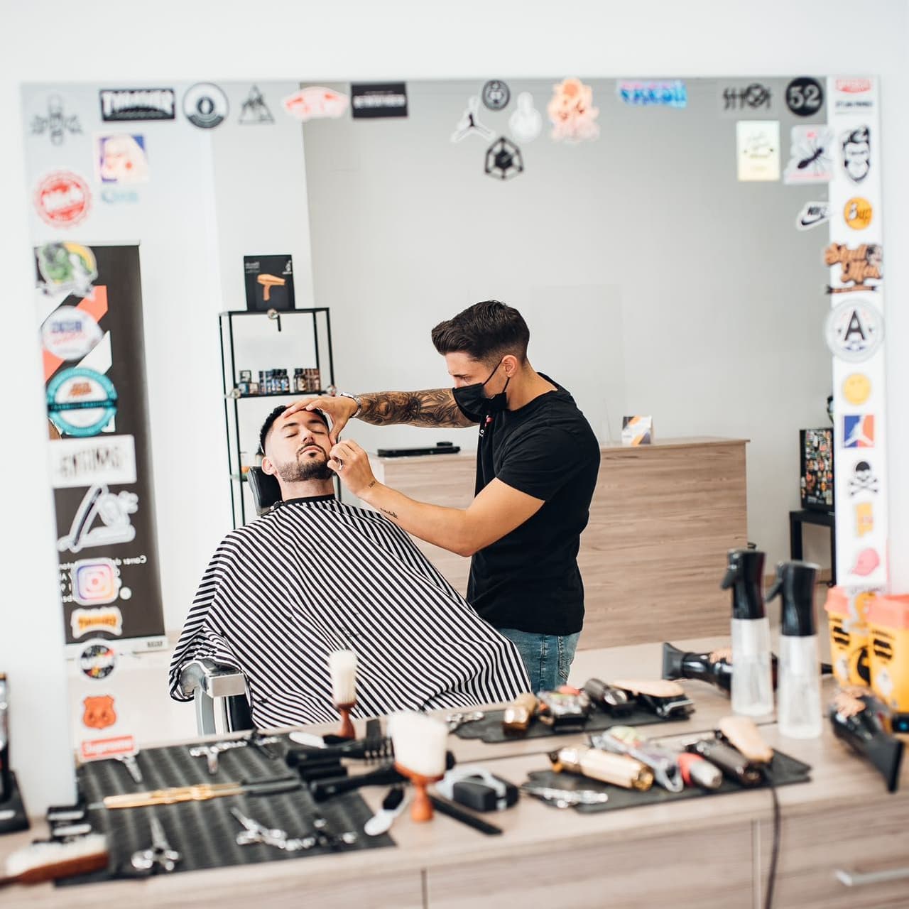 DEANTOBARBERSHOP — barbería en Elche