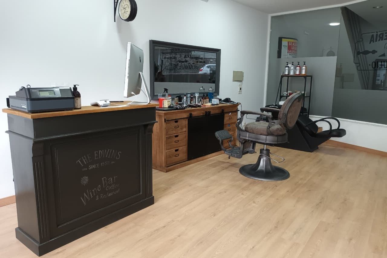Barbería De Julio — barbería en Vilalba
