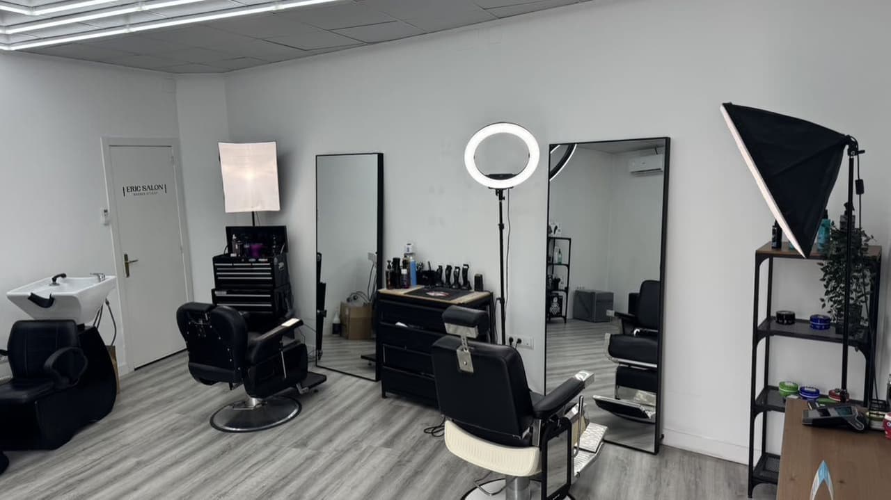 Eric salon barber studio — barbería en Lliçà d'Amunt